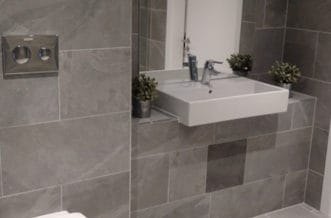 Regent's Canal Residence Accommodation - Bathroom