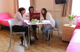 Notting Hill Residence Accommodation - Triple Room