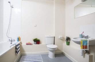 Euston Somerset Court Residence Accommodation - Bathroom