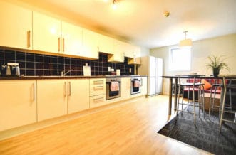 Archway Residence Accommodation - Kitchen