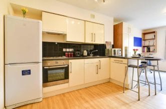 Kentish Town residence accommodation - Premium Studio Kitchen