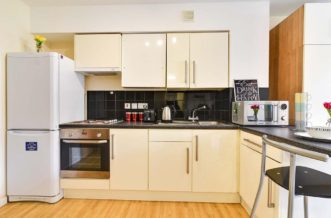 Kentish Town residence accommodation - Premium Studio Kitchen