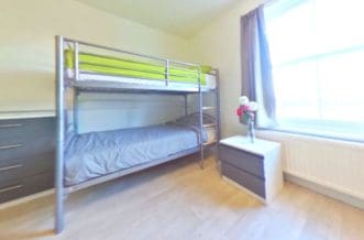 Hyde Park residence accommodation - Dorm Room