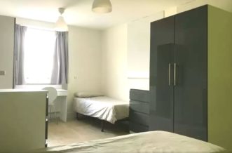 Paddington residence accommodation - Triple Room