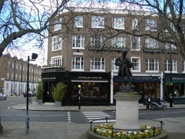 Mozart-Statue, Orange Square SW1 - geograph.org.uk - 150362