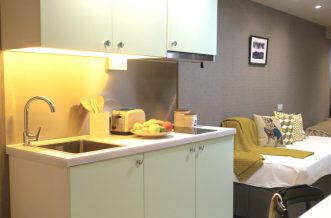 Acton residence - Premium Studio